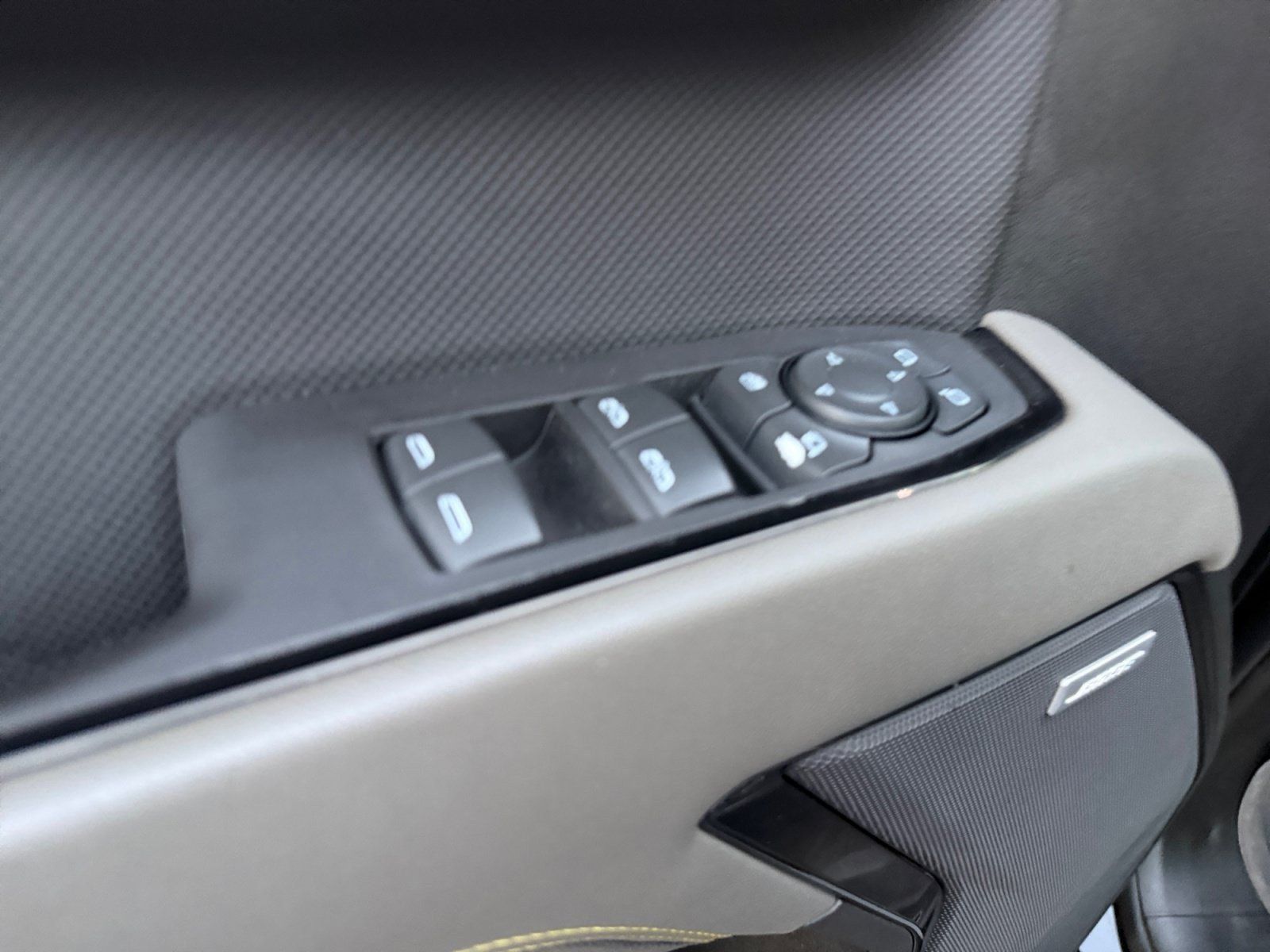 Used 2024 Chevrolet Silverado 1500 ZR2 AWD/4WD image 18