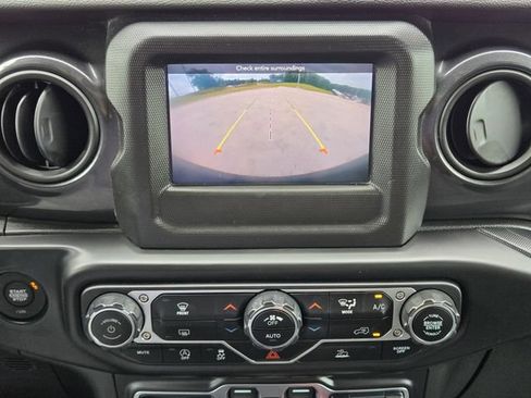 Used 2022 Jeep Wrangler Unlimited Sport AWD/4WD image 18