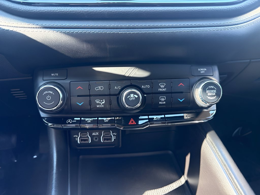 Used 2022 Dodge Durango SXT RWD image 17
