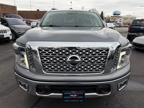 Used 2018 Nissan Titan SL AWD/4WD image 8