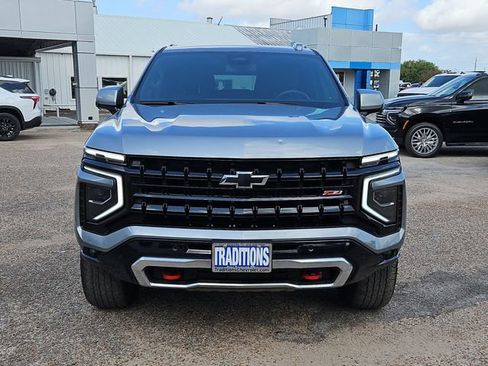Used 2025 Chevrolet Suburban Z71 AWD/4WD image 36