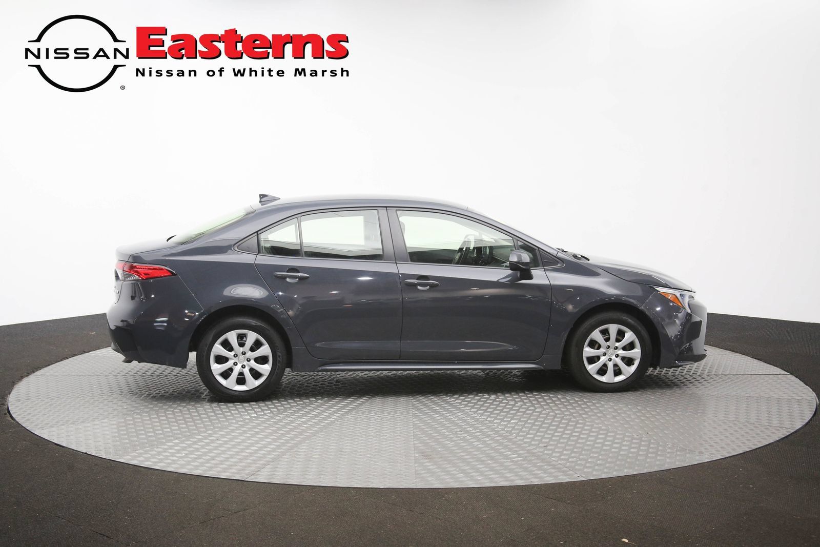Used 2023 Toyota Corolla LE w/ Carpet Mat Package (TMS) FWD image 39