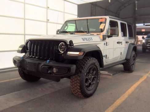 Used 2023 Jeep Wrangler Unlimited w/ Cold Weather Group AWD/4WD image 1