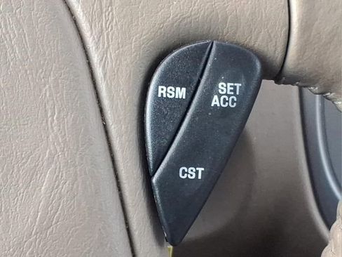 Used 2005 Ford Escape Limited image 21