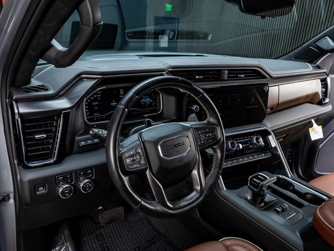 Used 2024 GMC Sierra 1500 Denali Ultimate AWD/4WD image 17