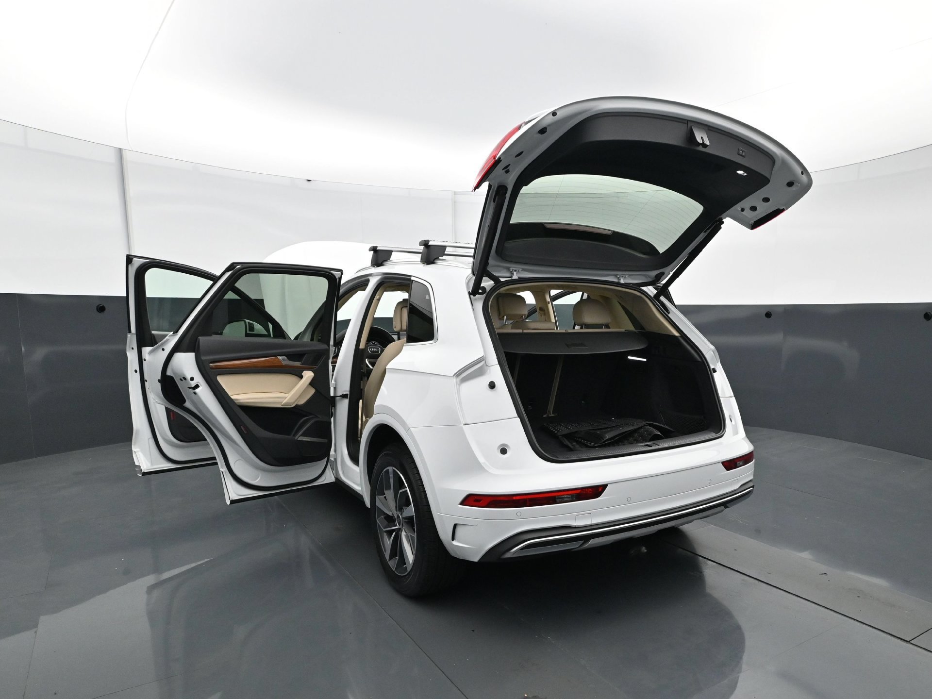 Used 2021 Audi Q5 2.0T Premium Plus AWD/4WD image 32