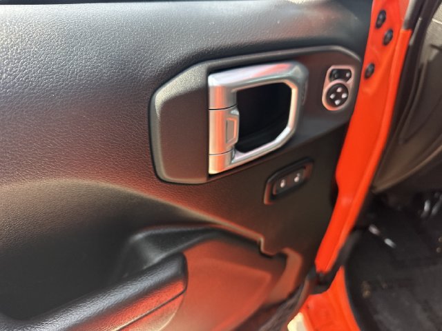 Used 2023 Jeep Wrangler Unlimited Sport AWD/4WD image 16