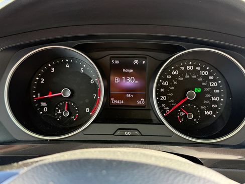 Used 2019 Volkswagen Tiguan SE AWD/4WD image 5