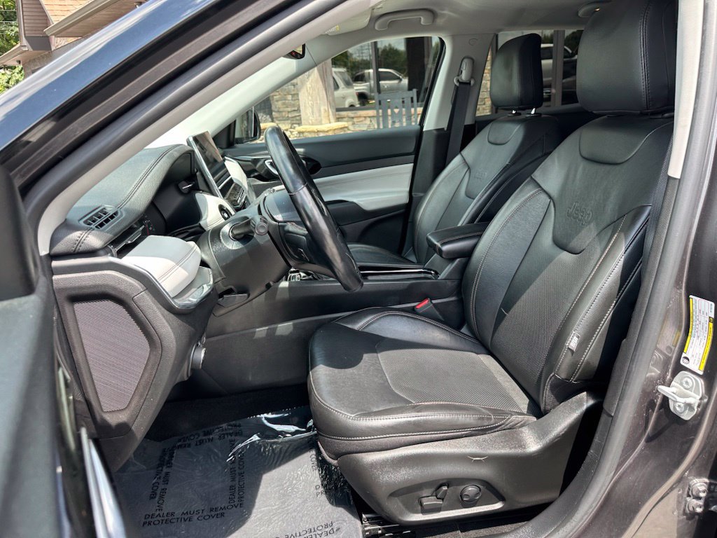 Used 2022 Jeep Compass Limited AWD/4WD image 11
