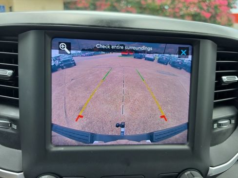 Used 2020 RAM 1500 Big Horn AWD/4WD image 30
