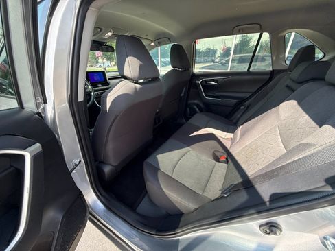 Used 2024 Toyota RAV4 XLE AWD/4WD image 12