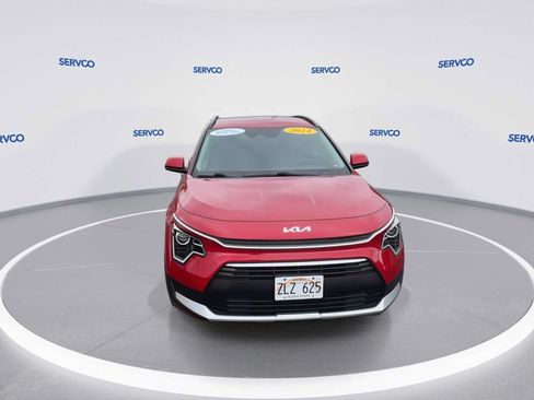 Used 2024 Kia Niro LX FWD image 3