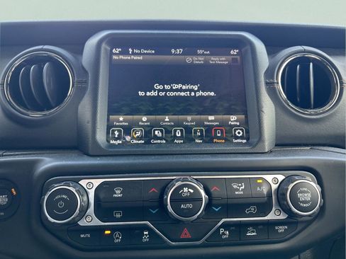 Certified 2021 Jeep Wrangler Unlimited Sahara AWD/4WD image 18