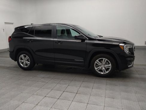 Used 2024 GMC Terrain SLE FWD image 11