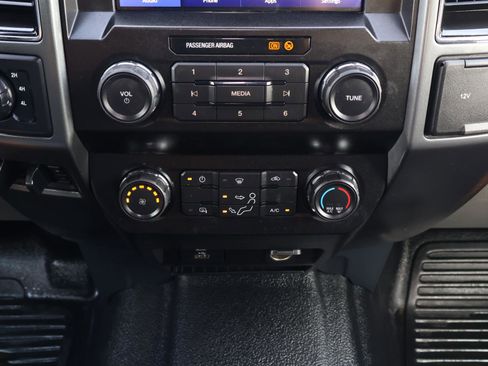 Used 2022 Ford F250 XLT image 23