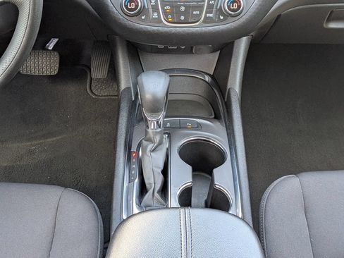 Used 2025 Chevrolet Malibu LT FWD image 18
