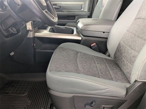 Used 2017 RAM 1500 Big Horn image 12