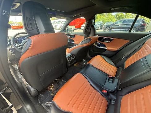 Used 2023 Mercedes-Benz C 43 AMG 4MATIC Sedan w/ Pinnacle Trim Package image 33
