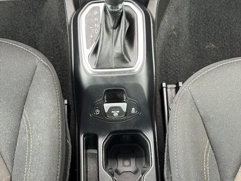 Used 2023 Jeep Renegade Latitude AWD/4WD image 23