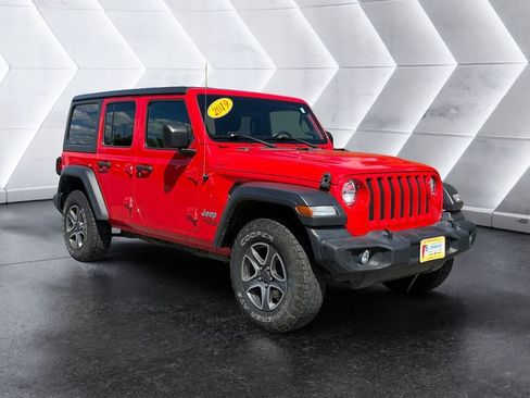Used 2019 Jeep Wrangler Unlimited Sport S AWD/4WD image 8