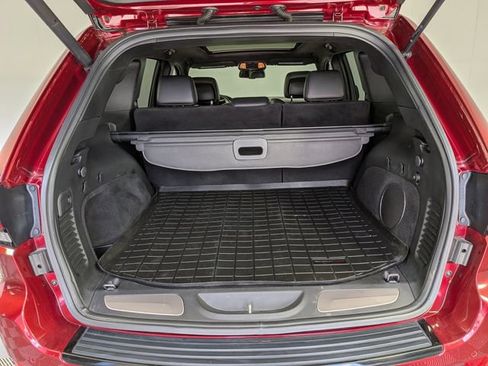 Used 2015 Jeep Grand Cherokee SRT w/ Trailer Tow Group IV AWD/4WD image 13