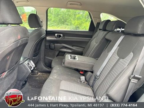 Used 2021 Kia Sorento LX FWD image 10