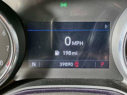 Used 2022 Buick Encore GX Preferred w/ Sport Touring Package FWD image 10