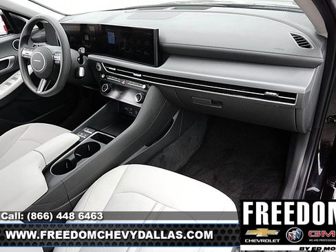 Used 2025 Hyundai Sonata SEL image 8