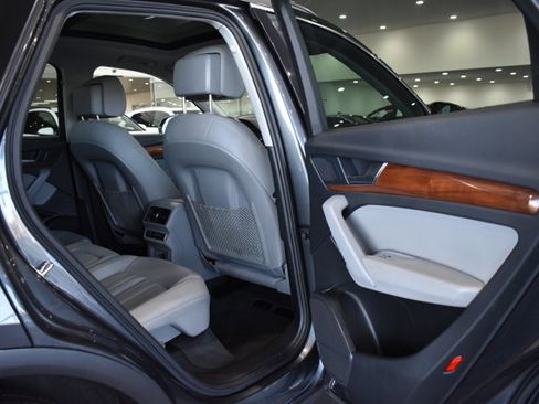 Used 2023 Audi Q5 2.0T Premium image 28