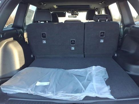 New 2025 Jeep Grand Cherokee Laredo X image 18