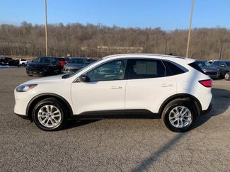 Used 2022 Ford Escape SE w/ Cold Weather Package video 2