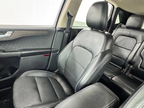 Used 2020 Ford Escape Titanium AWD/4WD image 13