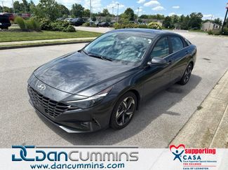 Used 2023 Hyundai Elantra Limited FWD video 1