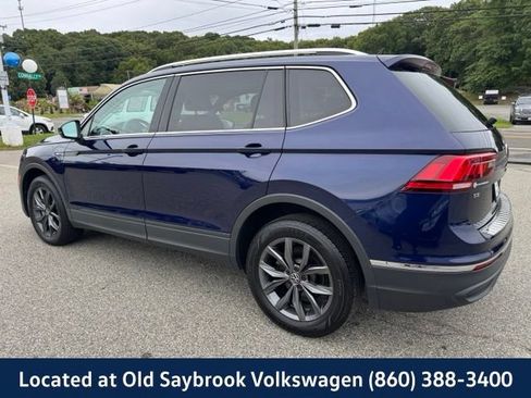 Used 2022 Volkswagen Tiguan SE w/ Panoramic Sunroof Package AWD/4WD image 7
