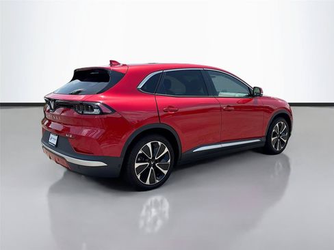 New 2025 VinFast VF 8 Plus AWD/4WD image 7