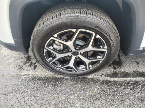 Certified 2025 Jeep Compass Limited AWD/4WD image 5