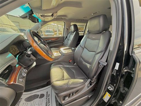 Used 2015 Cadillac Escalade ESV 4WD image 10