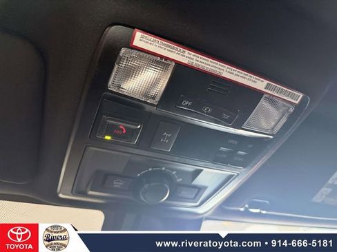 Used 2021 Toyota Tacoma TRD Off-Road w/ TRD Premium Off Road Package AWD/4WD image 25