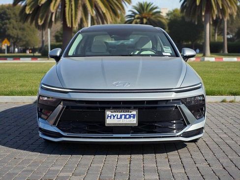 New 2026 Hyundai Sonata SEL FWD image 3