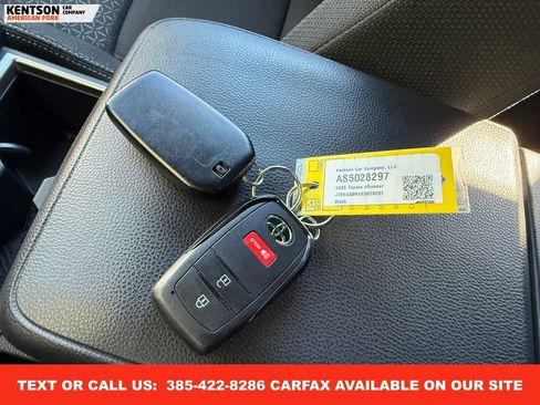 Used 2025 Toyota 4Runner SR5 image 38