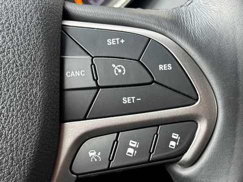 Used 2018 Jeep Grand Cherokee High Altitude AWD/4WD image 39