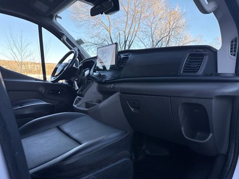 Used 2023 Ford Transit 250 Low Roof AWD image 24