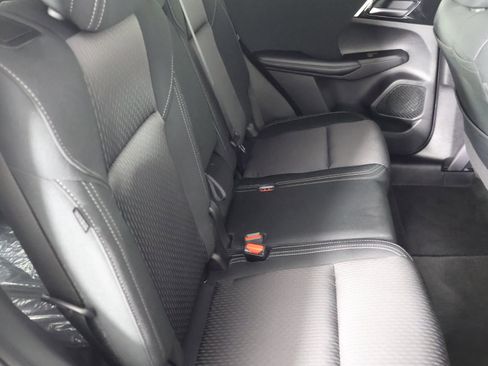 Used 2024 Mitsubishi Outlander ES image 44