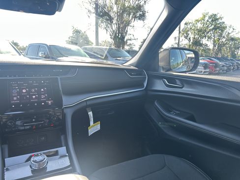 New 2026 Jeep Grand Cherokee Laredo X RWD image 59