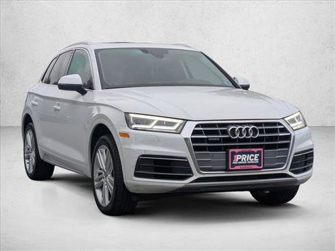 Used 2019 Audi Q5 2.0T Premium Plus w/ Premium Plus Package AWD/4WD image 3