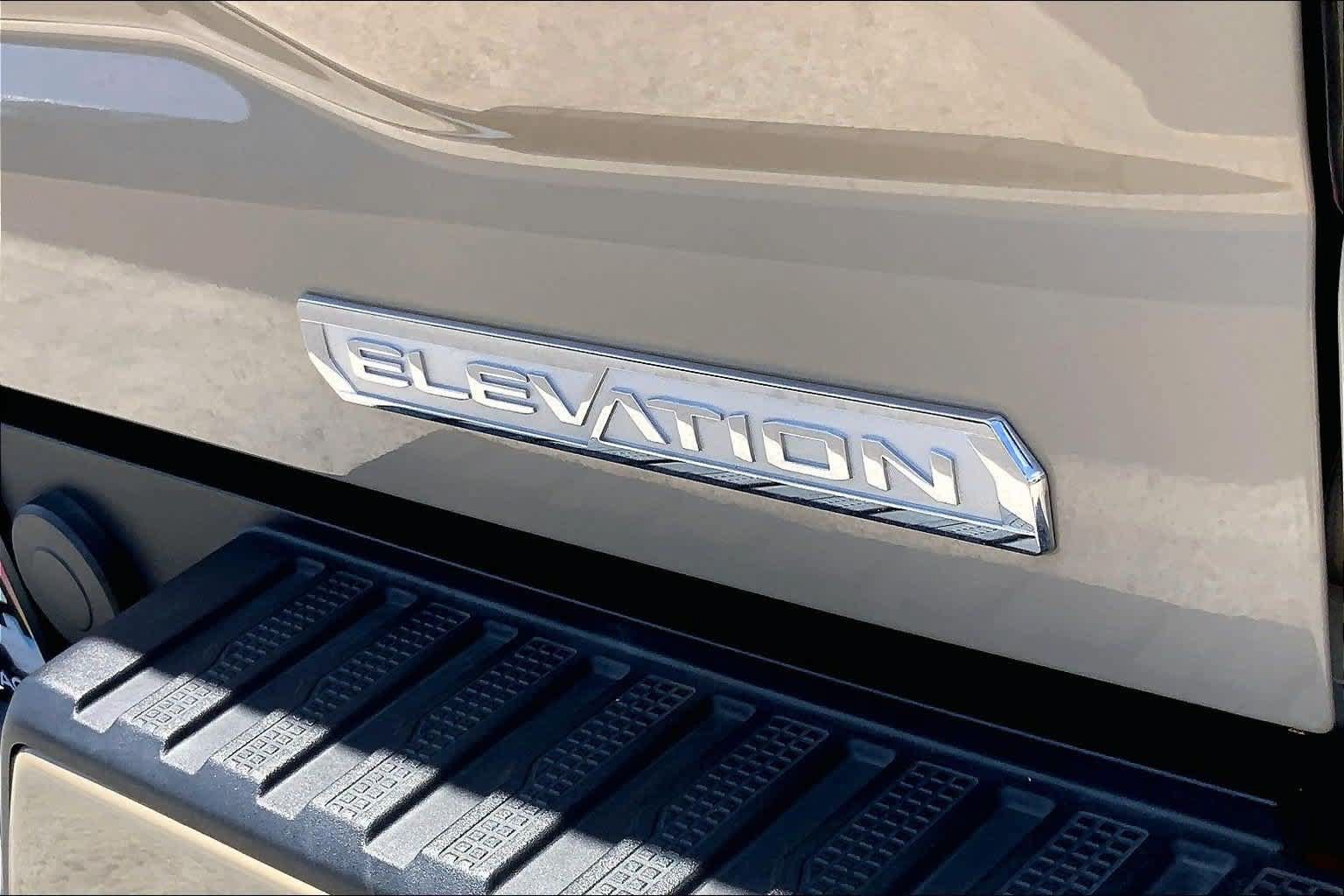 Used 2023 GMC Sierra 1500 Elevation AWD/4WD image 7