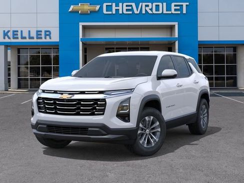 Used 2026 Chevrolet Equinox LT w/ Safety and Technology Package FWD image 6