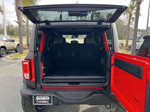 Used 2021 Ford Bronco Black Diamond image 33