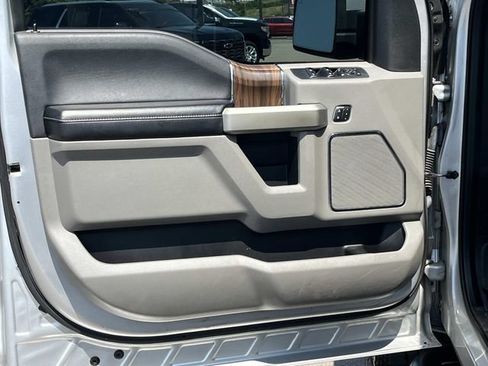 Used 2016 Ford F150 Lariat w/ Equipment Group 501A Mid AWD/4WD image 28