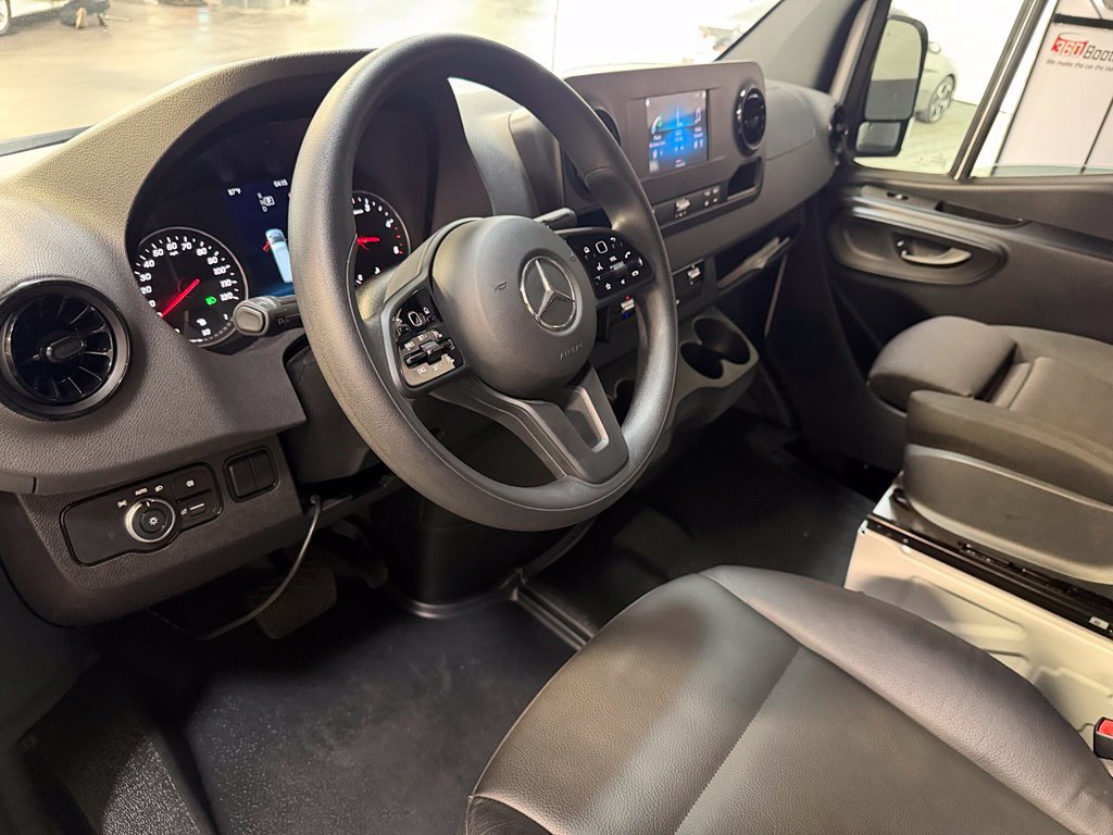 Used 2024 Mercedes-Benz Sprinter 3500 image 13